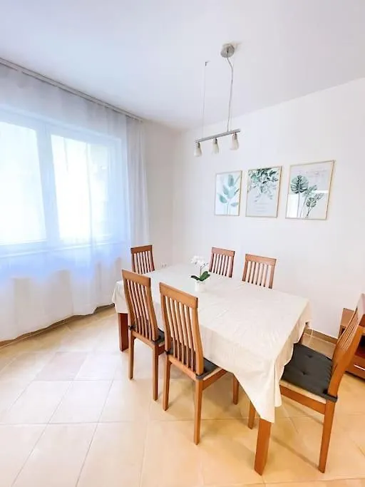 City Comfort -2Bedroom,Central,Balcony,Elevator,Ac Budapest 0*,
